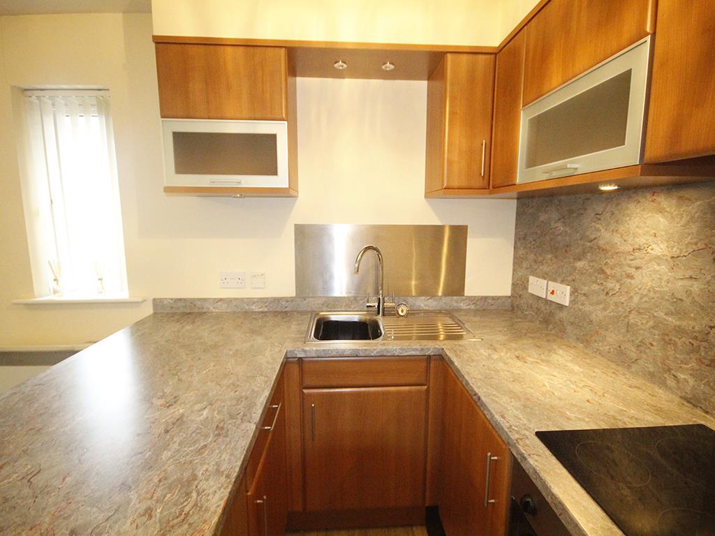 2 bedroom apartment To Let in Burnley - _MG_9831.jpg